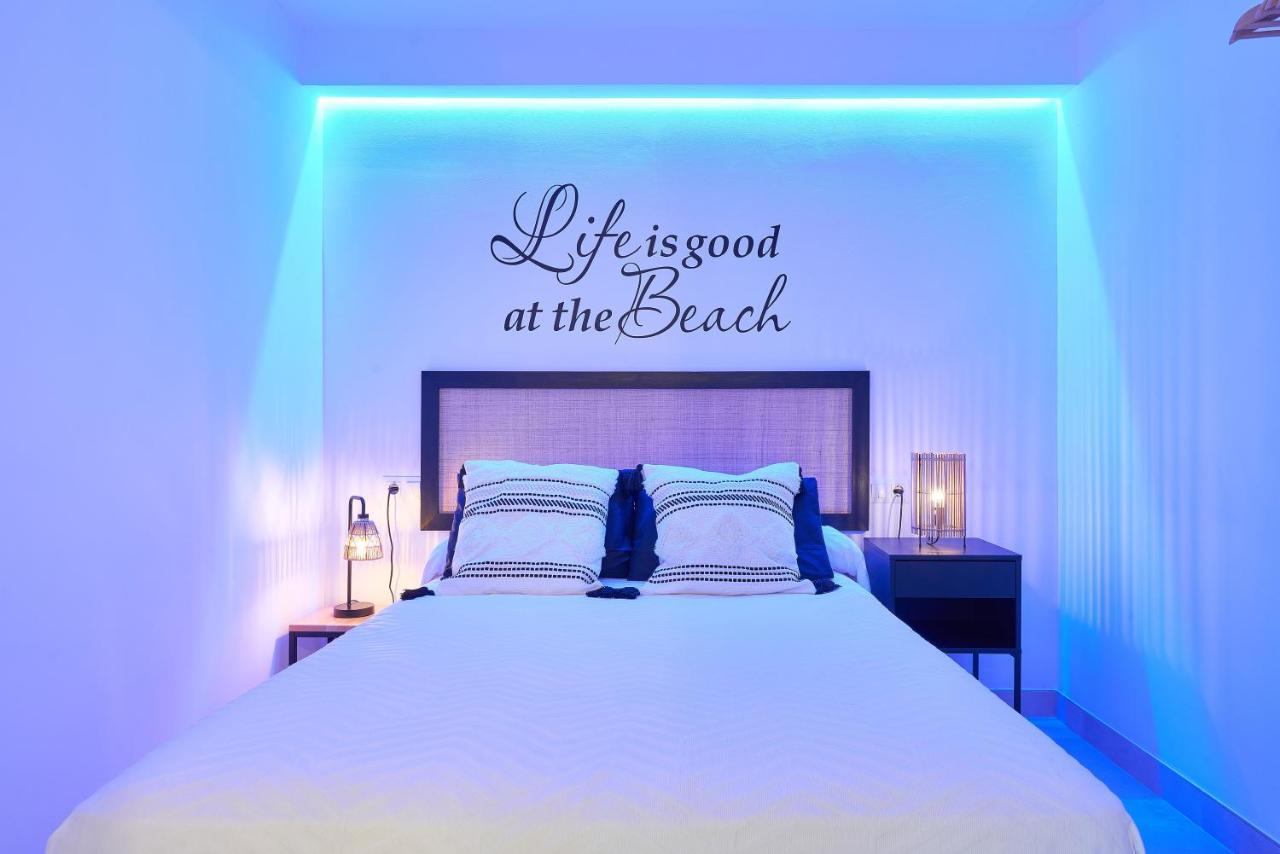 Pura Vida Luxury Apartment With Jacuzzi 托雷莫利诺斯 外观 照片